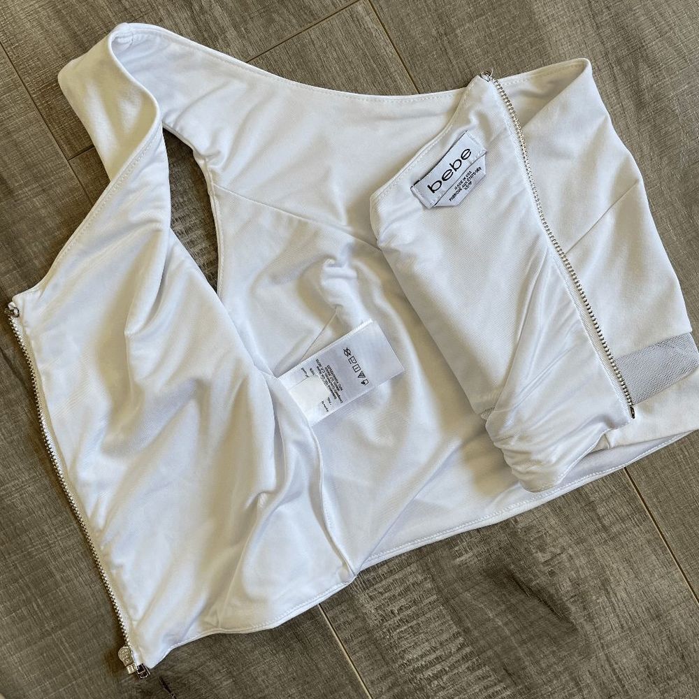 Bebe White One shoulder Cropped Top XS - Picture 8 of 9